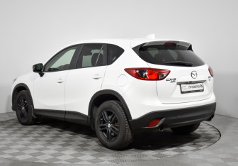 Подержанный автомобиль Mazda CX-5 2015 года (7 фото)