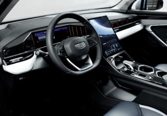 Новый Geely Atlas 2025 (12 фото)