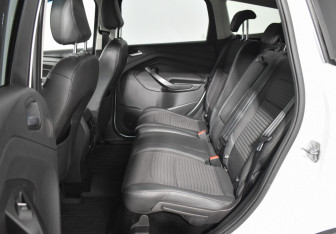 Подержанный автомобиль Ford Kuga 2018 года (11 фото)