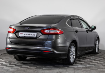 Подержанный автомобиль Ford Mondeo Sedan 2016 года (5 фото)