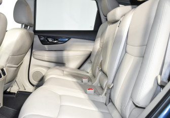 Подержанный автомобиль Nissan X-Trail 2019 года (13 фото)