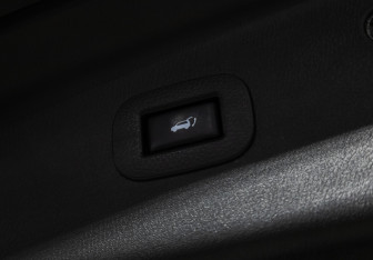 Подержанный автомобиль Infiniti QX80 2014 года (28 фото)