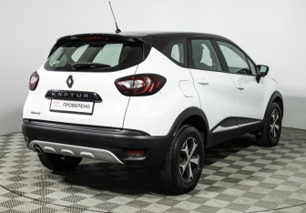 Подержанный автомобиль Renault Kaptur 2018 года (5 фото)