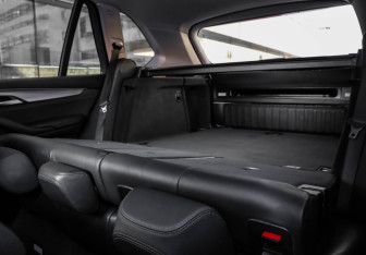 Подержанный автомобиль BMW X5 2017 года (29 фото)