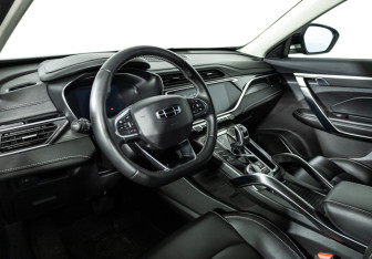 Подержанный автомобиль Geely Atlas Pro 2023 года (11 фото)