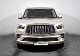 Подержанный автомобиль Infiniti QX80 2019 года (2 фото)