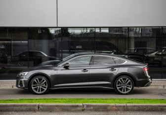 Подержанный автомобиль Audi A5 Liftback 2020 года (9 фото)