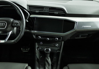 Подержанный автомобиль Audi Q3 Sportback 2020 года (14 фото)