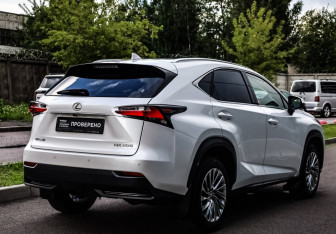 Подержанный автомобиль Lexus NX 2016 года (5 фото)