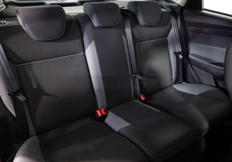 Подержанный автомобиль Ford Focus Hatchback 2013 года (21 фото)