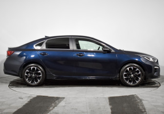 Подержанный автомобиль Kia Cerato Sedan 2020 года (4 фото)