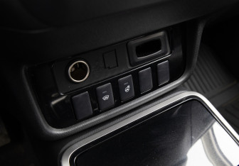 Подержанный автомобиль Mitsubishi Outlander 2017 года (19 фото)