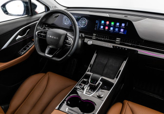 Подержанный автомобиль Omoda C5 2024 года (19 фото)