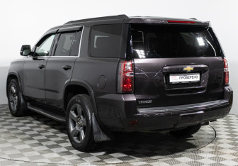 Подержанный автомобиль Chevrolet Tahoe 2016 года (6 фото)