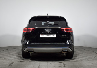 Подержанный автомобиль Infiniti QX50 2019 года (6 фото)