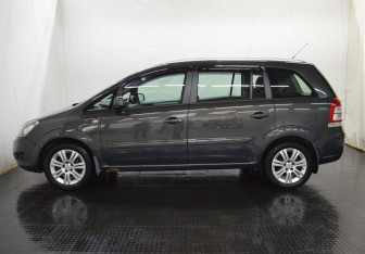 Подержанный автомобиль Opel Zafira Compactvan 2012 года (8 фото)