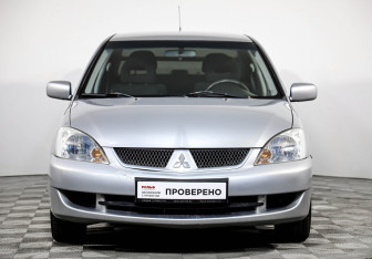 Подержанный автомобиль Mitsubishi Lancer Sedan 2006 года (2 фото)