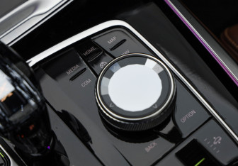 Подержанный автомобиль BMW X5 2019 года (24 фото)