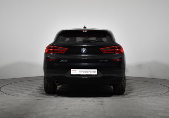 Подержанный автомобиль BMW X2 2019 года (6 фото)