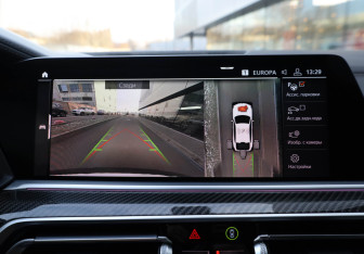 Подержанный автомобиль BMW X6 2020 года (23 фото)