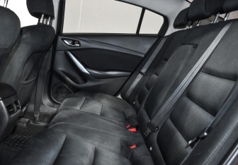 Подержанный автомобиль Mazda 6 Sedan 2015 года (12 фото)