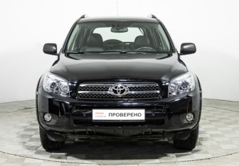 Подержанный автомобиль Toyota RAV4 2007 года (2 фото)
