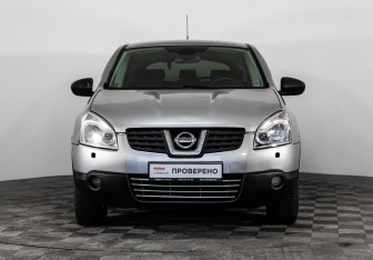 Подержанный автомобиль Nissan Qashqai 2008 года (2 фото)