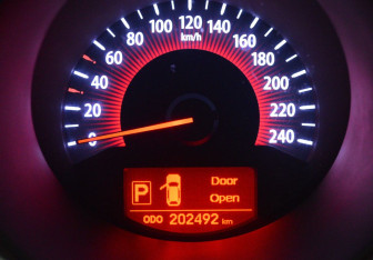 Подержанный автомобиль Kia Sorento 2012 года (15 фото)