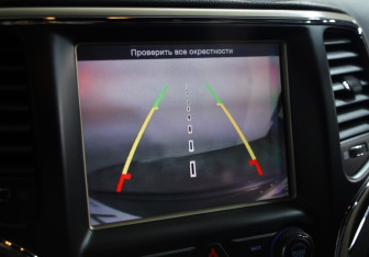 Подержанный автомобиль Jeep Grand Cherokee 2014 года (18 фото)
