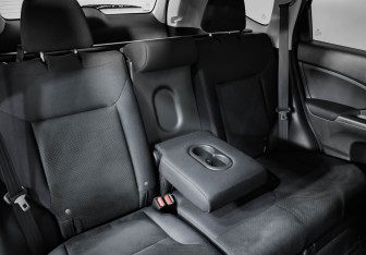 Подержанный автомобиль Honda CR-V 2015 года (31 фото)