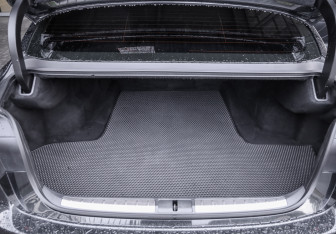 Подержанный автомобиль Lexus LS 2021 года (37 фото)