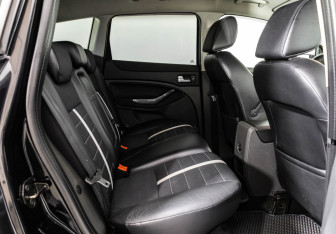 Подержанный автомобиль Ford Kuga 2011 года (17 фото)