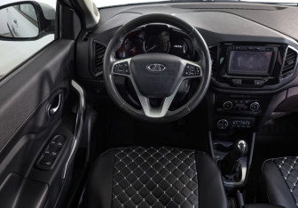 Подержанный автомобиль LADA (ВАЗ) XRAY 2019 года (10 фото)