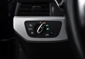 Подержанный автомобиль Audi A4 Sedan 2015 года (19 фото)