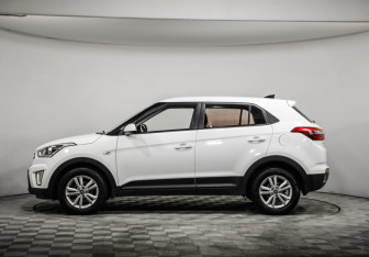 Подержанный автомобиль Hyundai Creta 2018 года (8 фото)