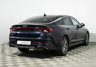 Подержанный автомобиль Kia K5 2022 года (5 фото)
