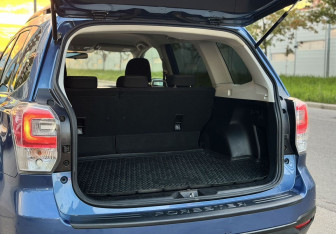 Подержанный автомобиль Subaru Forester Suv 2017 года (27 фото)