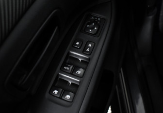 Подержанный автомобиль Mitsubishi Outlander 2018 года (10 фото)