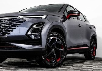 Подержанный автомобиль Omoda C5 2023 года (2 фото)