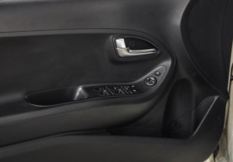 Подержанный автомобиль Kia Picanto 2011 года (17 фото)