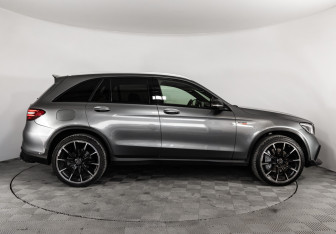 Подержанный автомобиль Mercedes-Benz GLC AMG 2016 года (7 фото)