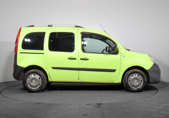 Подержанный автомобиль Renault Kangoo 2008 года (4 фото)