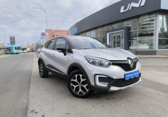 Подержанный автомобиль Renault Kaptur 2017 года (3 фото)