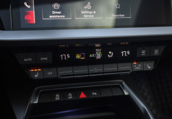 Подержанный автомобиль Audi A3 Sedan 2021 года (20 фото)