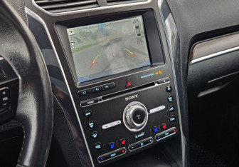 Подержанный автомобиль Ford Explorer 2018 года (18 фото)