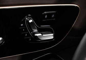 Подержанный автомобиль Exeed VX 2023 года (21 фото)