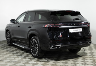 Подержанный автомобиль Jaecoo J8 2024 года (7 фото)