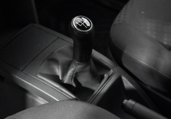 Подержанный автомобиль Volkswagen Polo Hatchback 2002 года (11 фото)