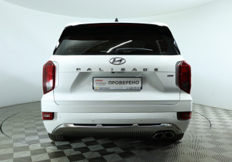 Подержанный автомобиль Hyundai Palisade 2022 года (6 фото)