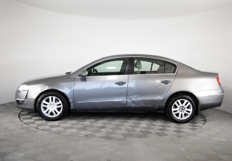 Подержанный автомобиль Volkswagen Passat Sedan 2006 года (8 фото)